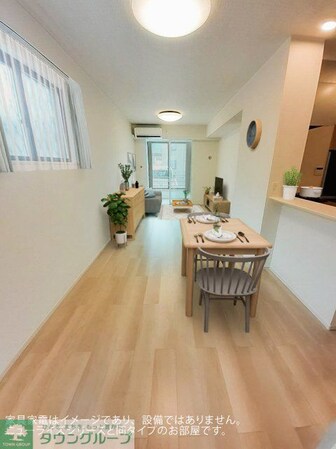 ルミエール鹿黒Bの物件内観写真